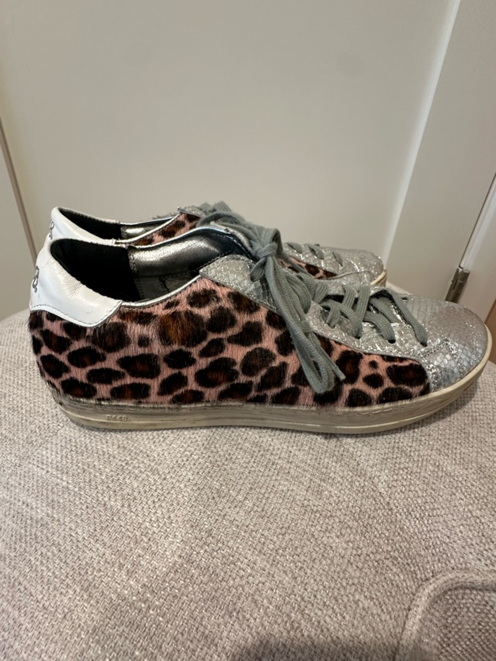 P448 size 39 women’s John calfhair pink leopard metallic silver sneakers